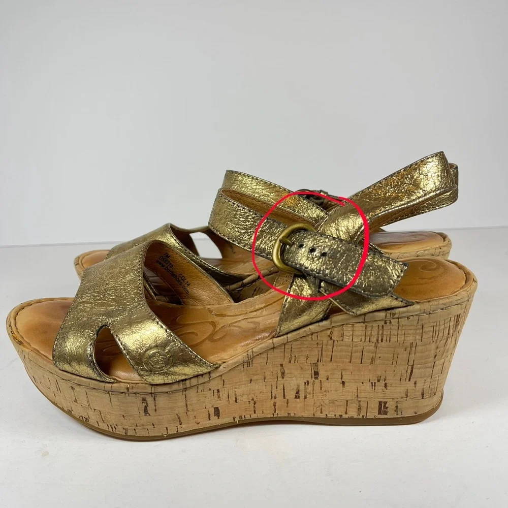 Born Women’s Metallic Gold‎ Platform Sandals with Textured Straps Size 7